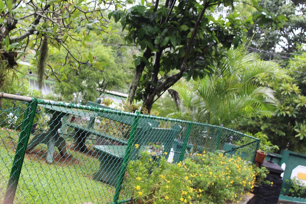 Ferienwohnung Anniewatte House Kandy Exterior foto